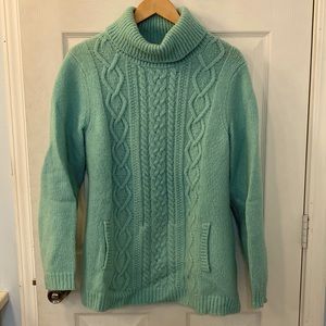 Vineyard Vines blue turtleneck cable knit sweater camel hair blend size Large